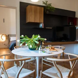 dimora-san-bartolomeo-luxury-panoramic-apartment.it-romehotels.com/
