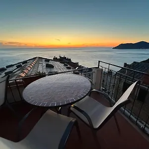 Giumin Corniglia